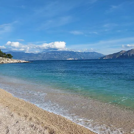 公寓 Entspannen Sie Sich In Diesem Modernen In Auf Krk 巴斯卡